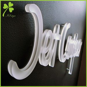 Flat Cut Transparent Acrylic Sign Letters